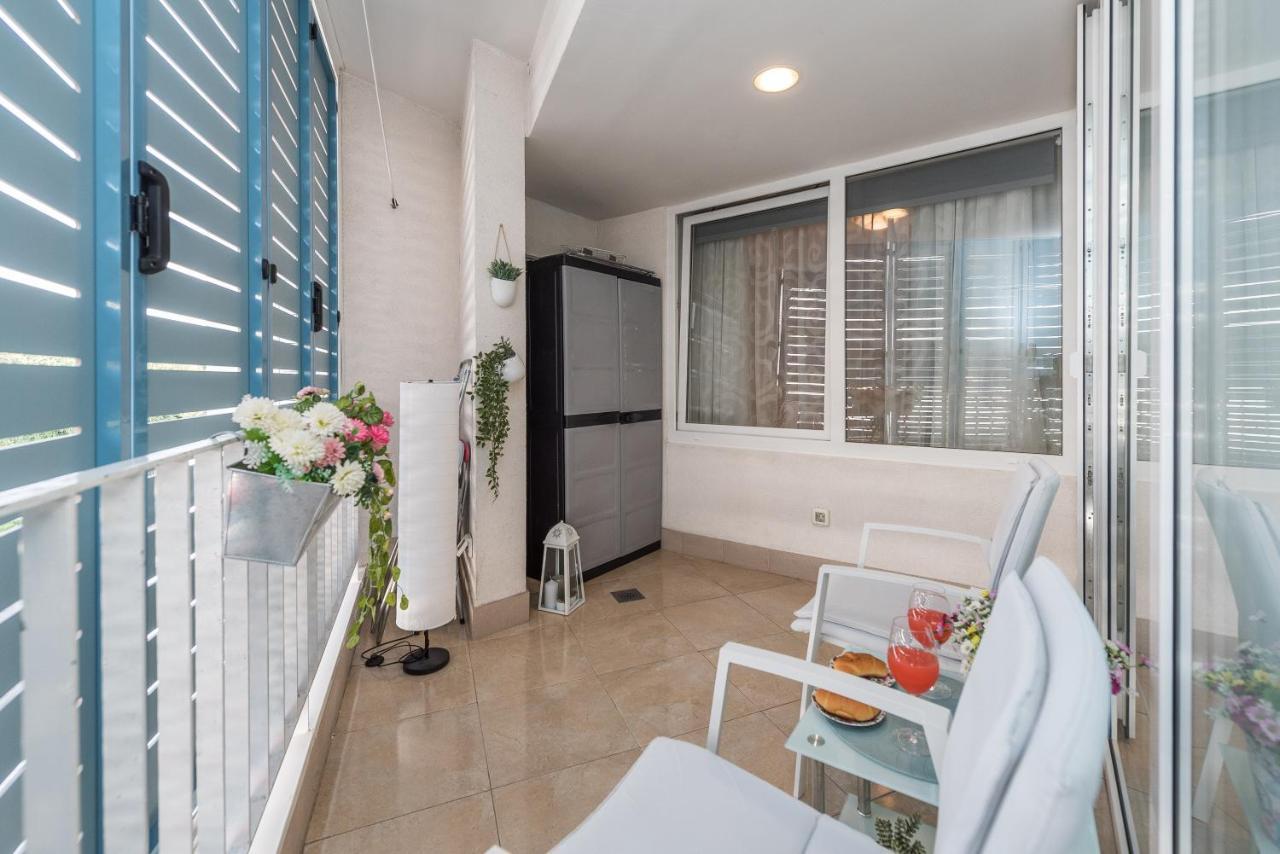 Apartment Arianna Zara Esterno foto
